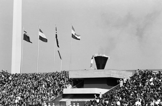 tokyo-olympics-1964-torch
